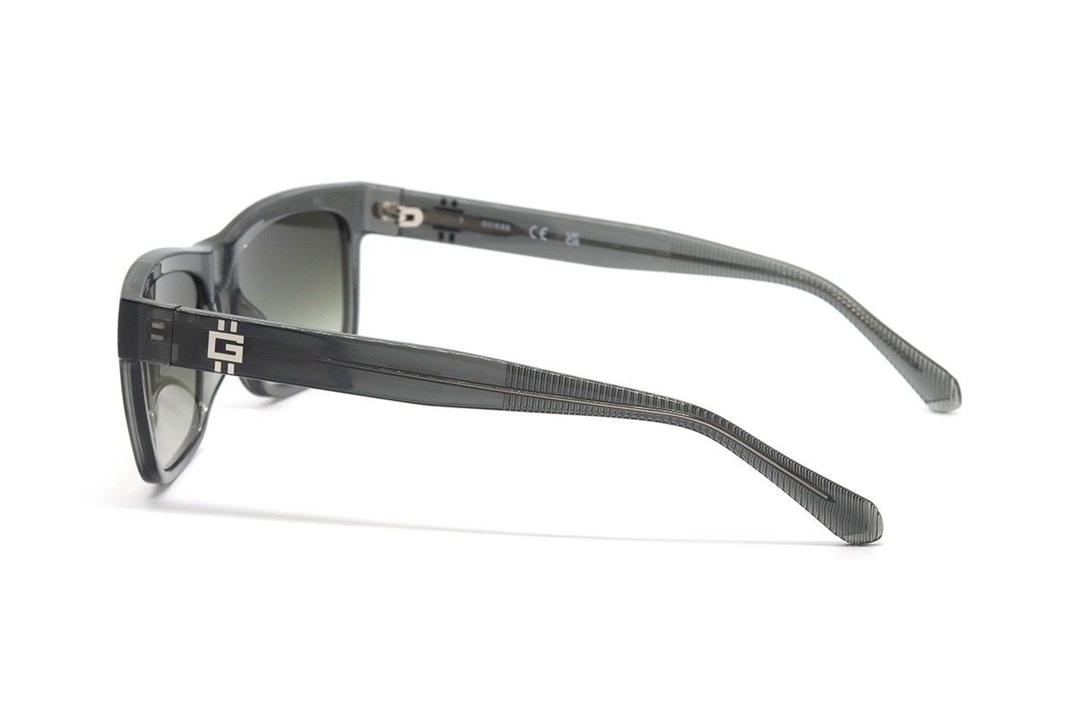 Солнцезащитные очки GUESS GU00221 20B 57 Фото №4 - linza.ua