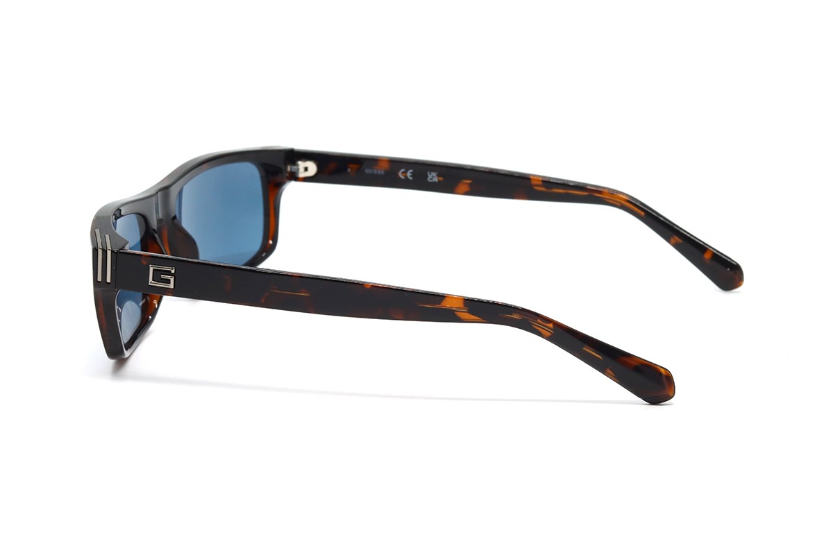 Солнцезащитные очки GUESS GU00276 52V 57 Фото №3 - linza.ua