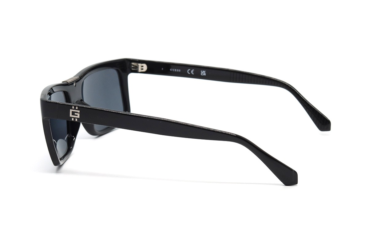 Солнцезащитные очки GUESS GU00274 01D 56 Фото №4 - linza.ua