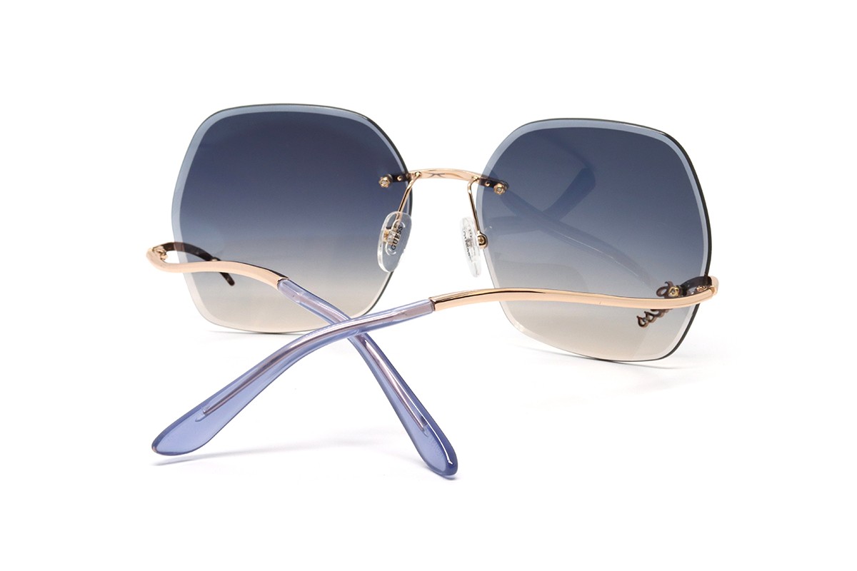 Солнцезащитные очки GUESS GU00268 28B 60 Фото №2 - linza.ua
