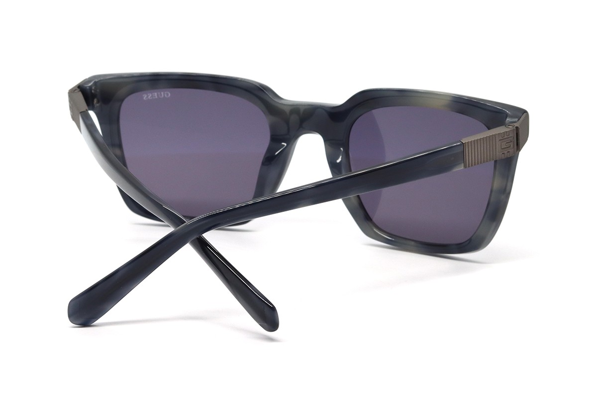 Солнцезащитные очки GUESS GU00279 92A 51 Фото №2 - linza.ua