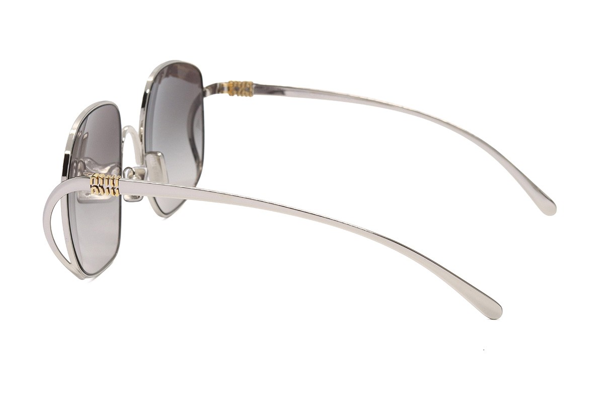 Солнцезащитные очки MU A57S 1BC30S 57 Фото №2 - linza.ua