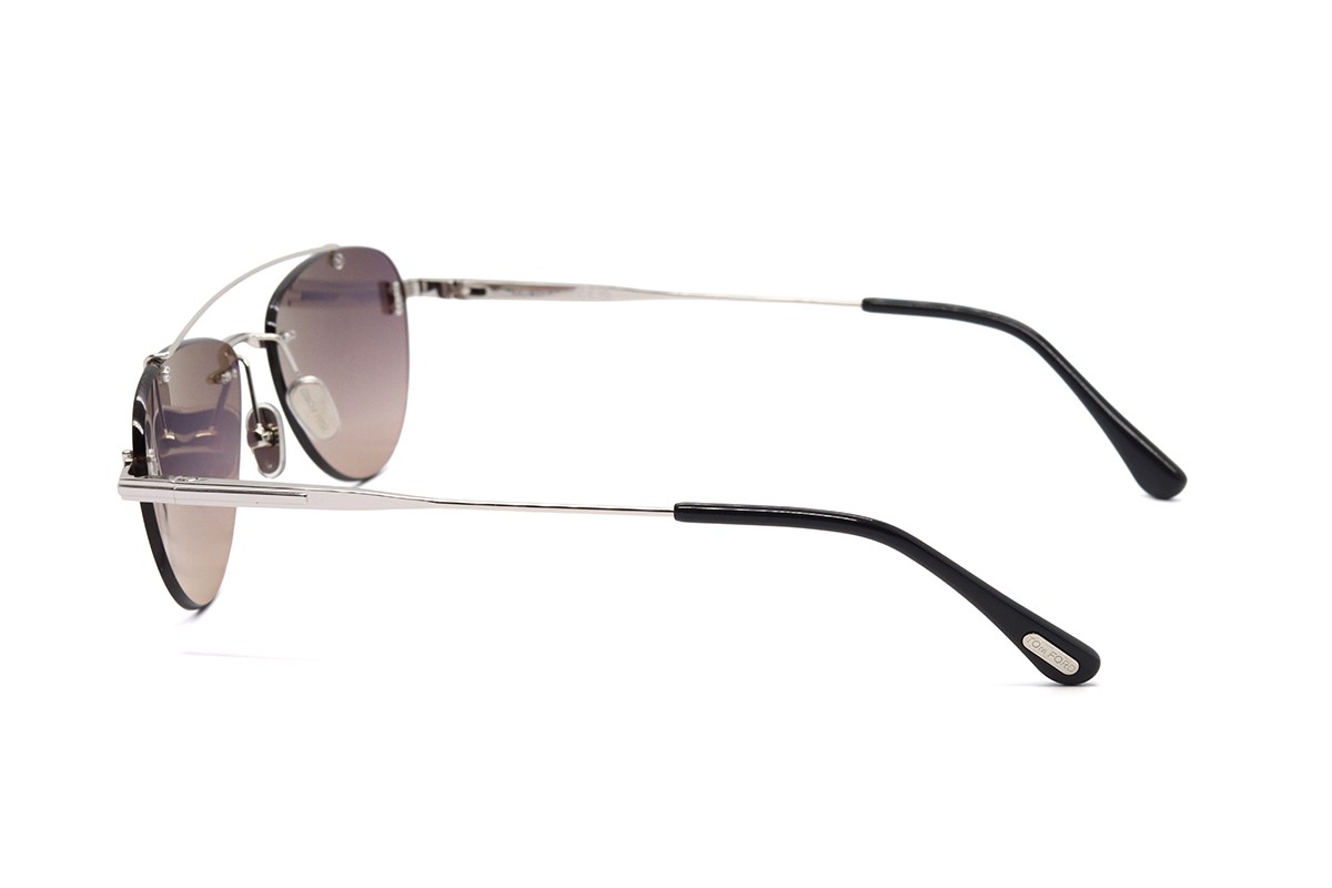 Солнцезащитные очки TOM FORD FT1356 16B 55 Фото №3 - linza.ua