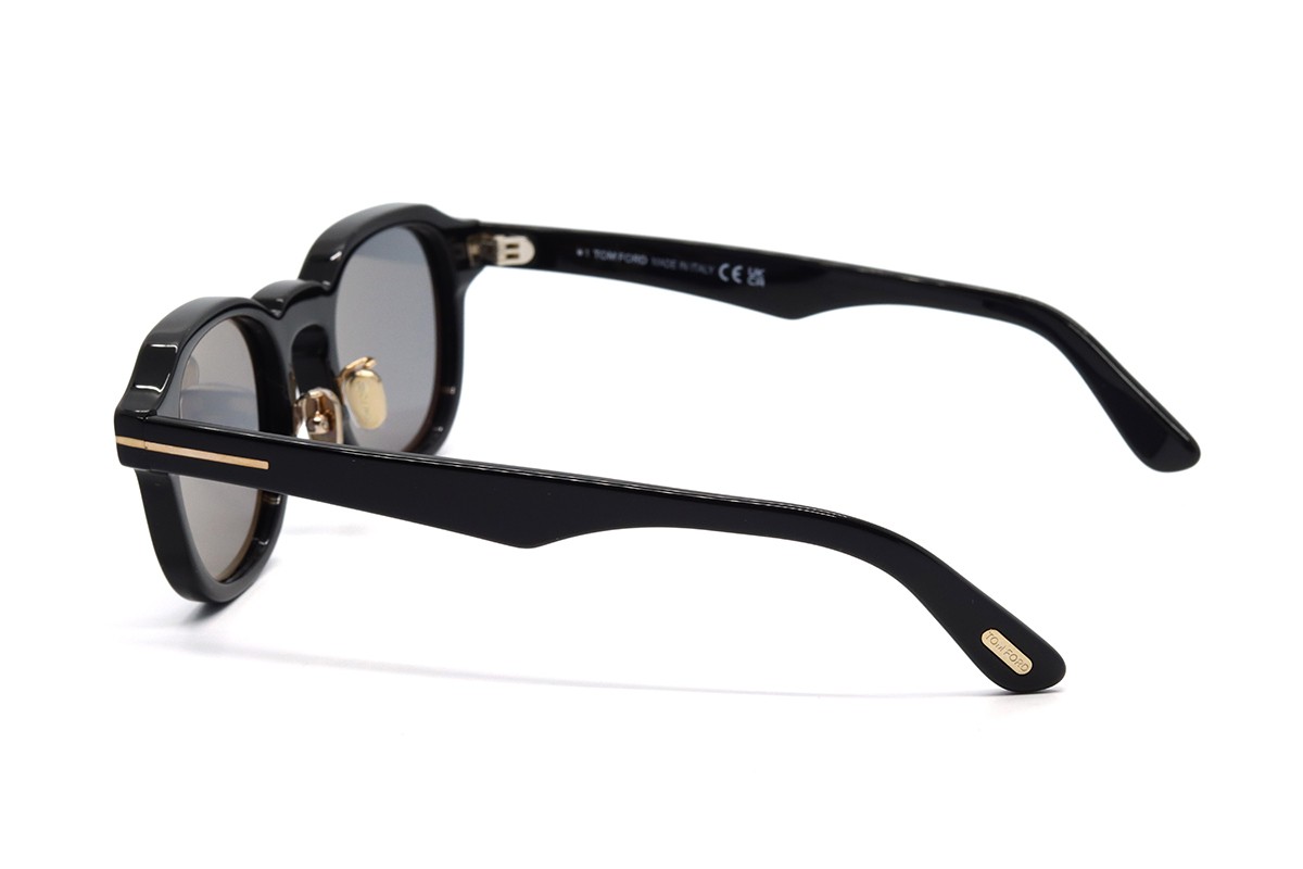 Солнцезащитные очки TOM FORD FT1230-D 01A 50 Фото №3 - linza.ua