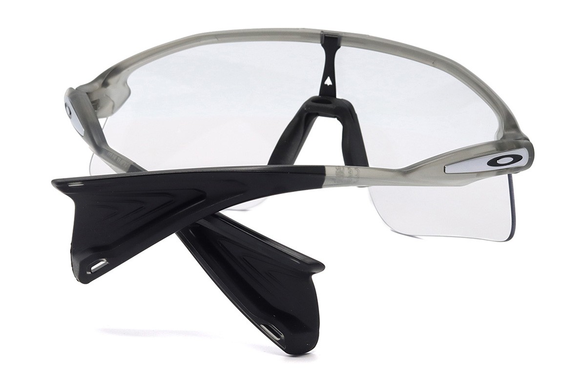 Солнцезащитные очки OO 9517 951708 39 Фото №4 - linza.ua