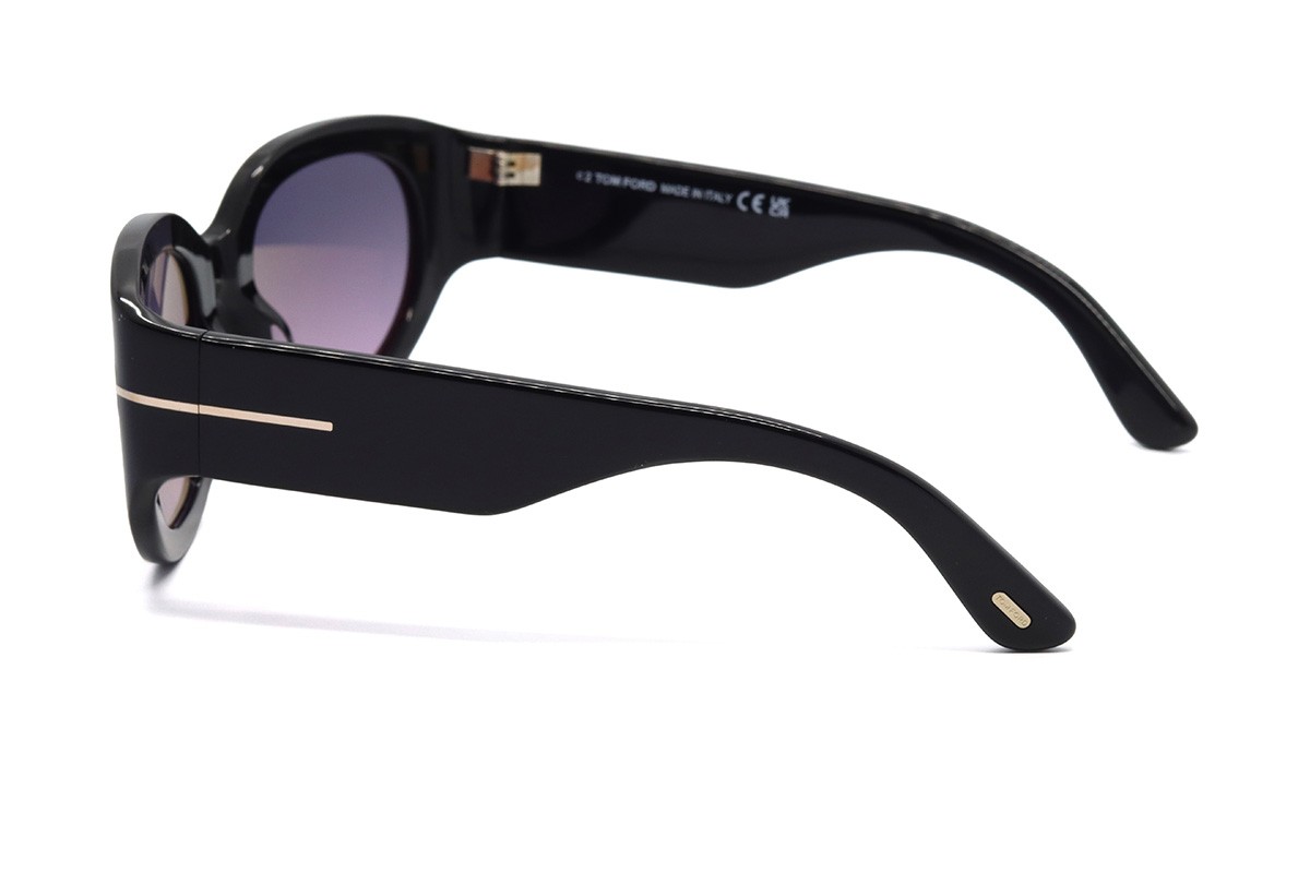 Солнцезащитные очки TOM FORD FT1313 01B 53 Фото №2 - linza.ua