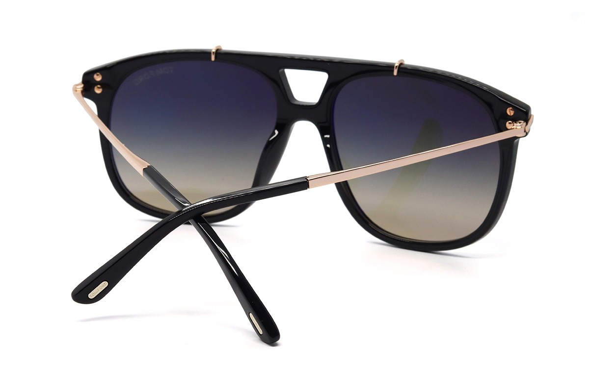 Сонцезахисні окуляри TOM FORD FT1306 01B 58 Фото №4 - linza.ua