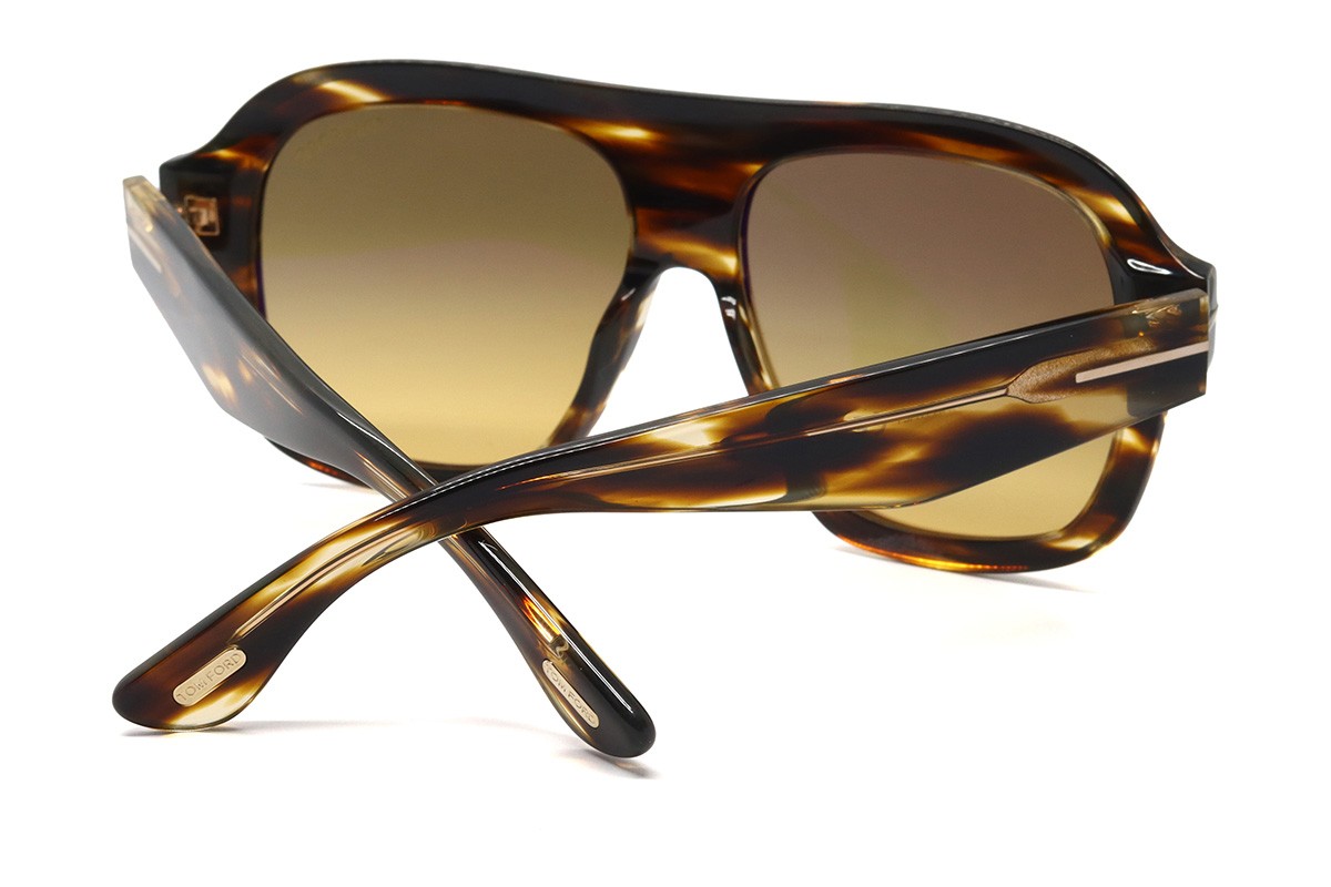 Сонцезахисні окуляри TOM FORD FT1324 55B 56 Фото №4 - linza.ua