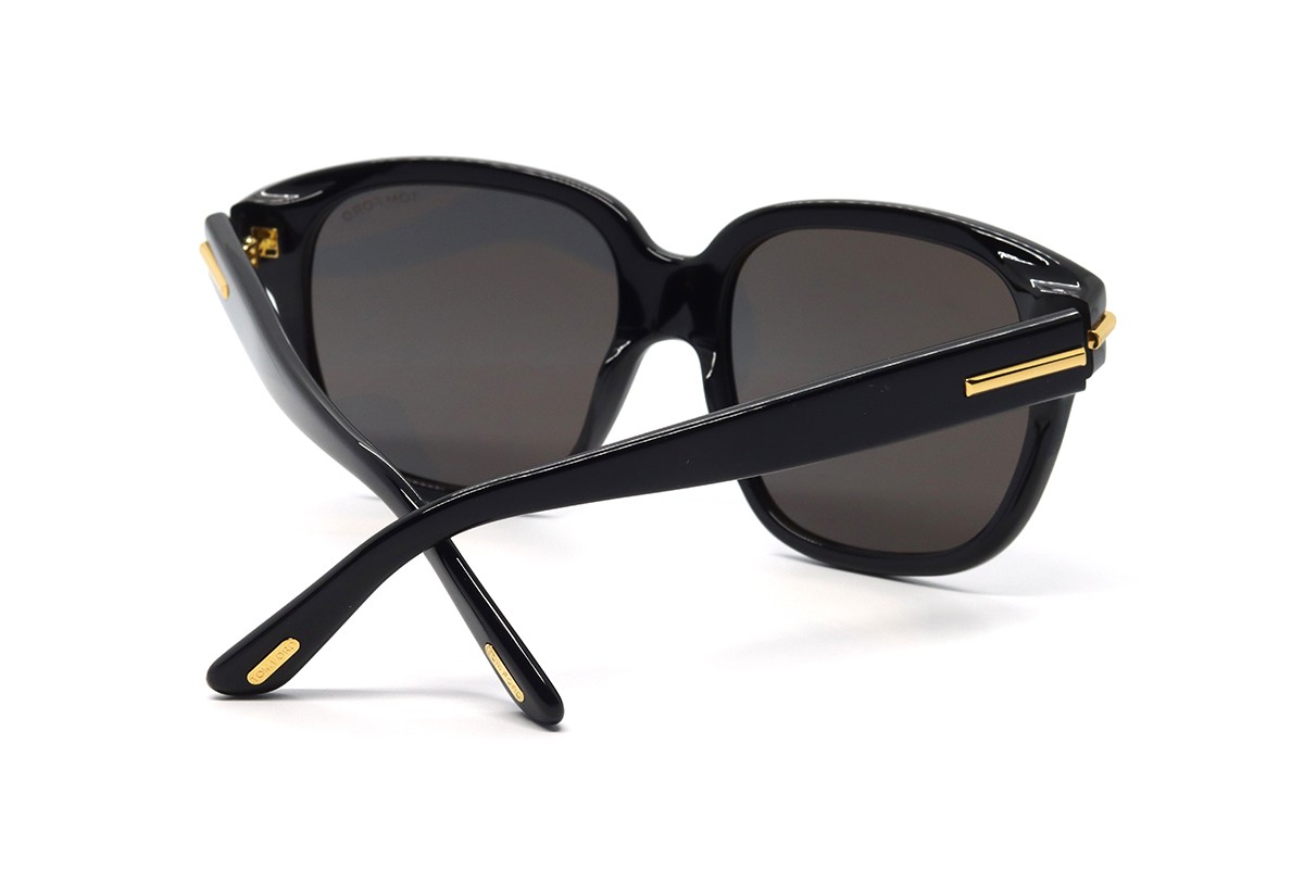 Солнцезащитные очки TOM FORD FT1236 01A 58 Фото №3 - linza.ua