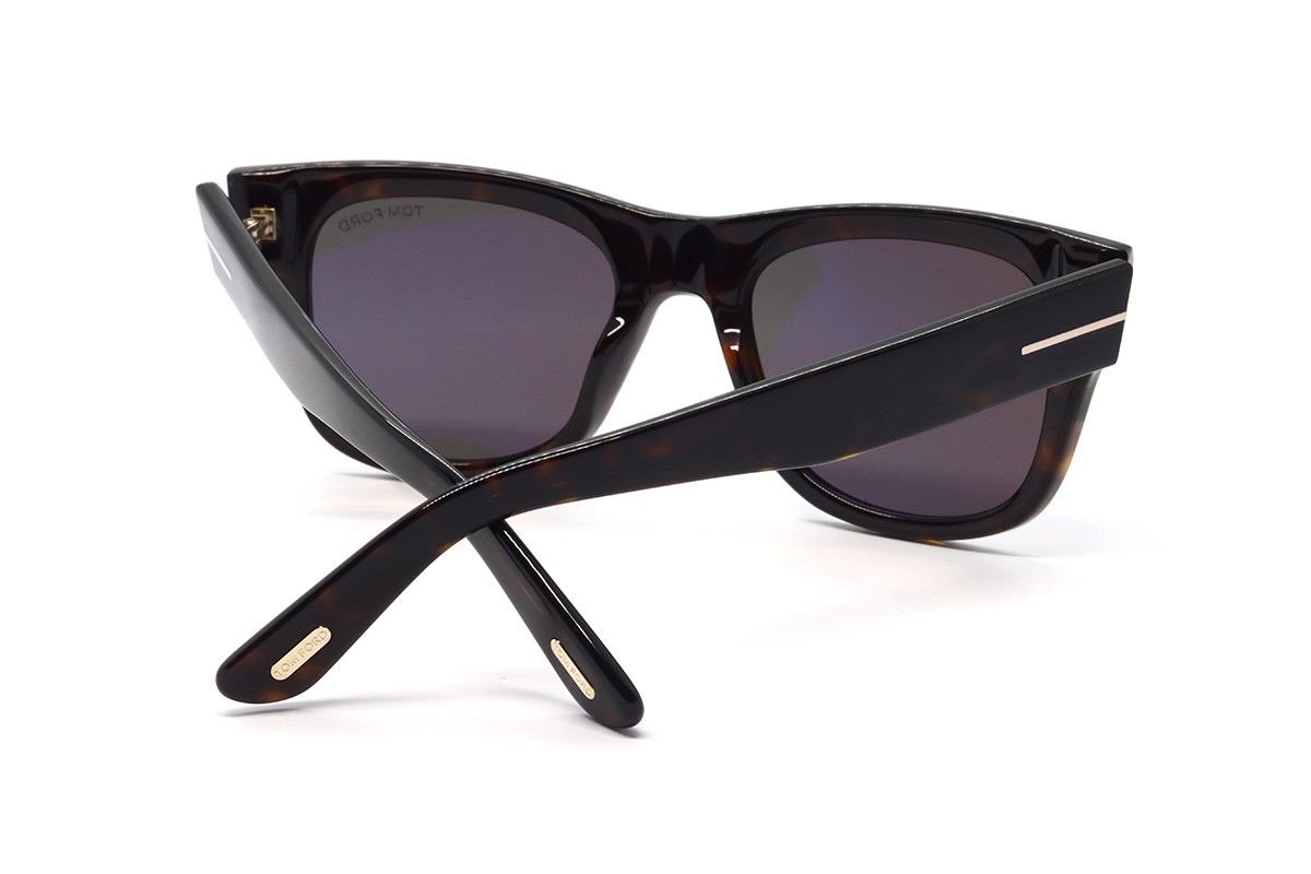 Солнцезащитные очки TOM FORD FT1304 52A 53 Фото №2 - linza.ua