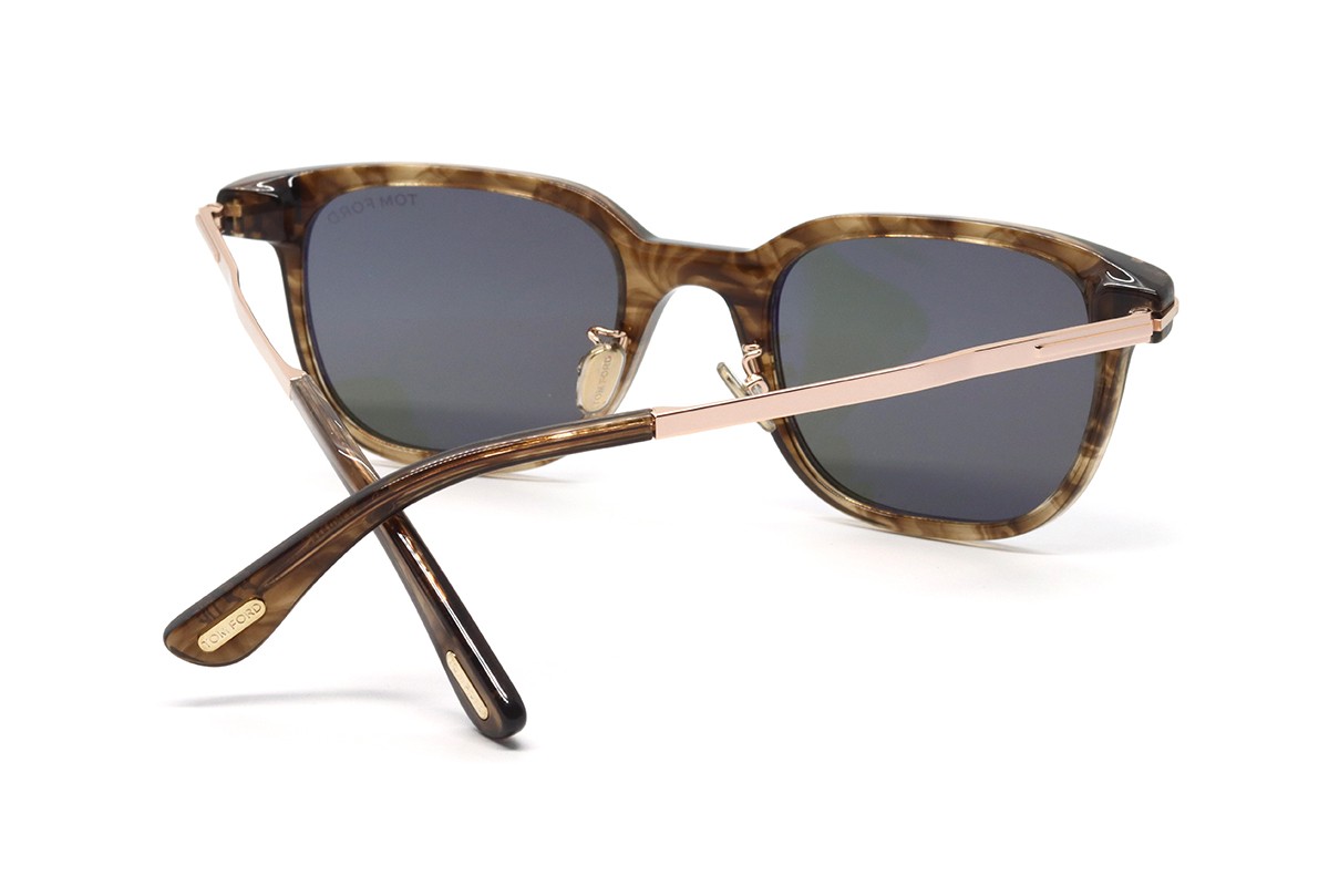 Солнцезащитные очки TOM FORD FT1233-D 55A 52 Фото №2 - linza.ua