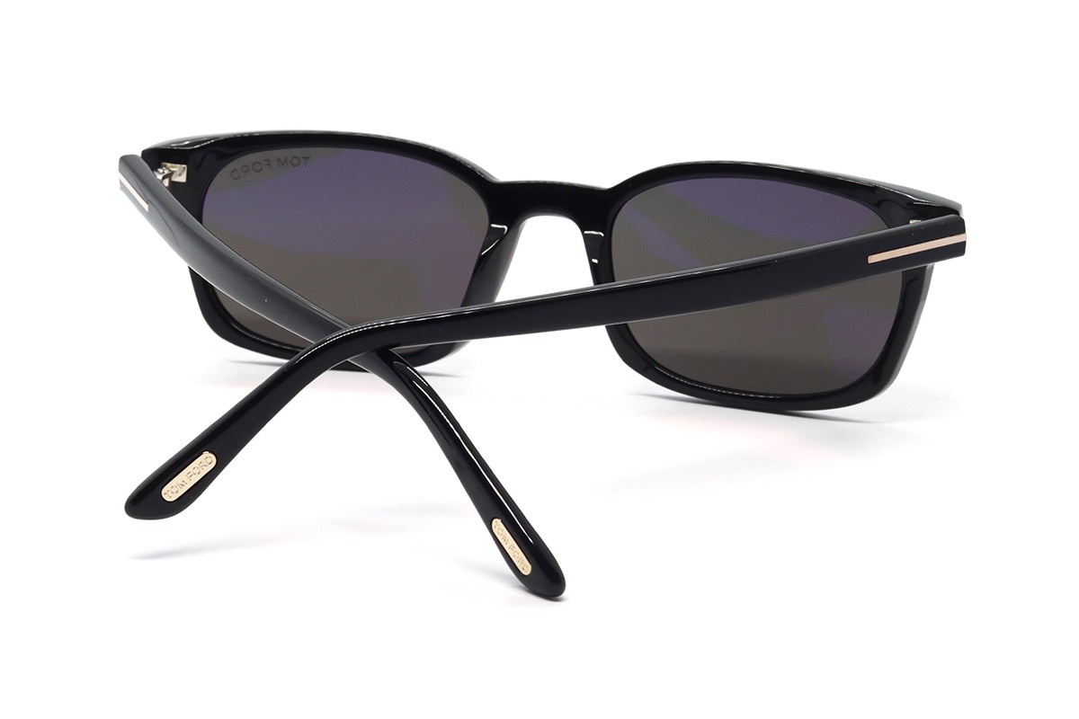 Сонцезахисні окуляри TOM FORD FT1300 01A 53 Фото №2 - linza.ua