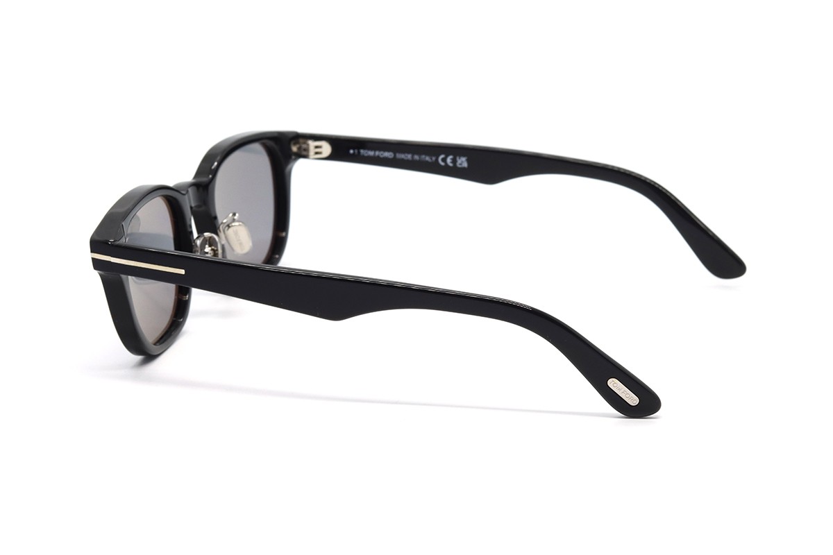 Солнцезащитные очки TOM FORD FT1231-D 01A 49 Фото №2 - linza.ua