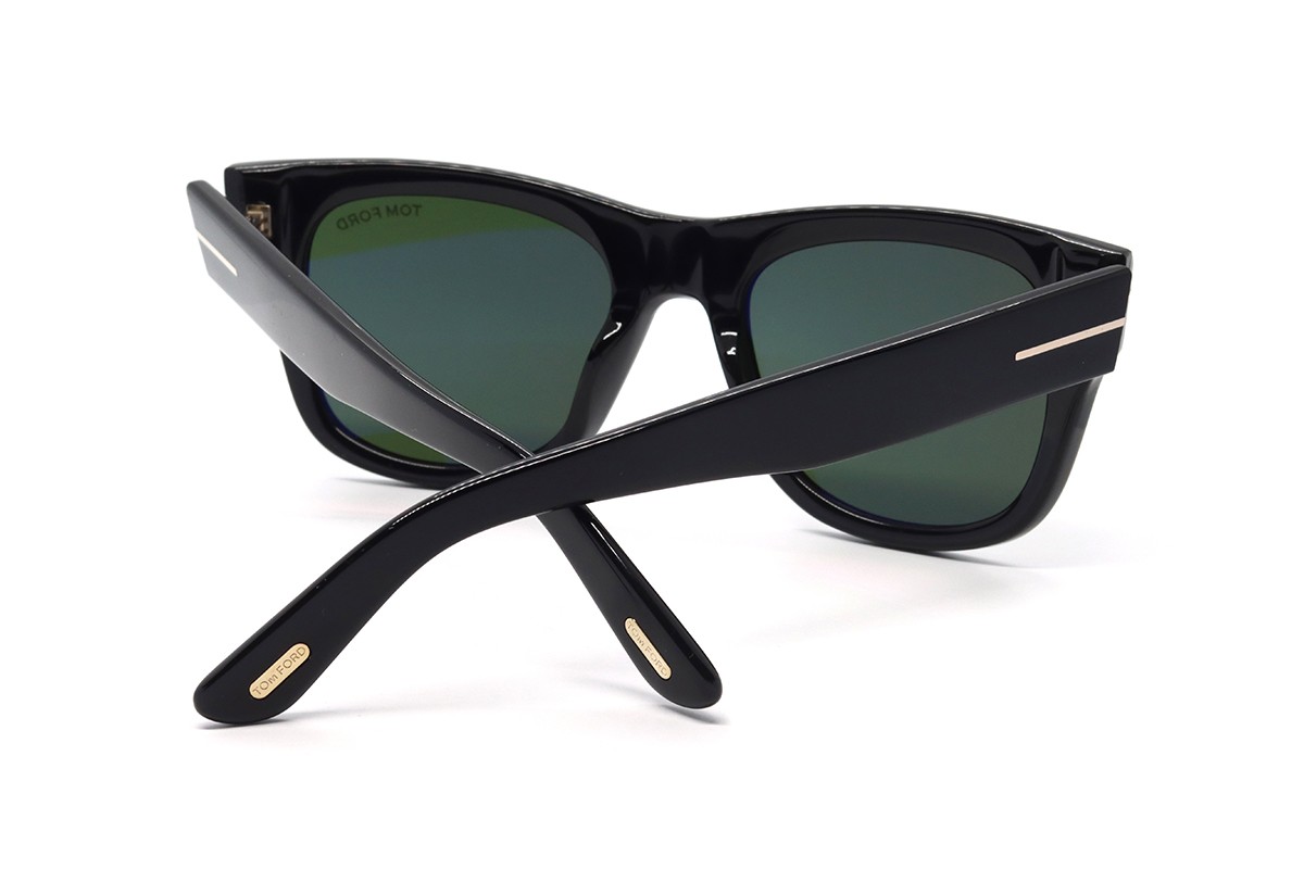 Солнцезащитные очки TOM FORD FT1304 01N 53 Фото №2 - linza.ua