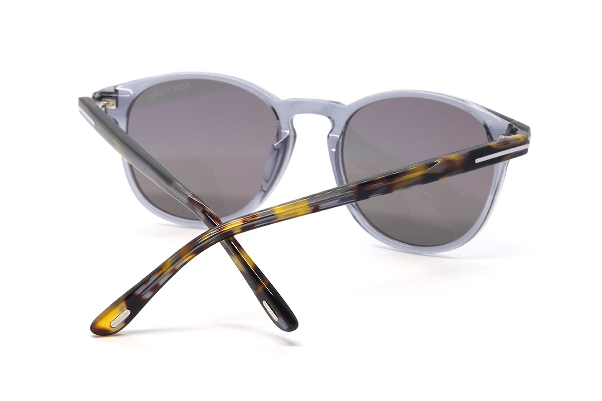 Солнцезащитные очки TOM FORD FT1097 20C 53 Фото №2 - linza.ua