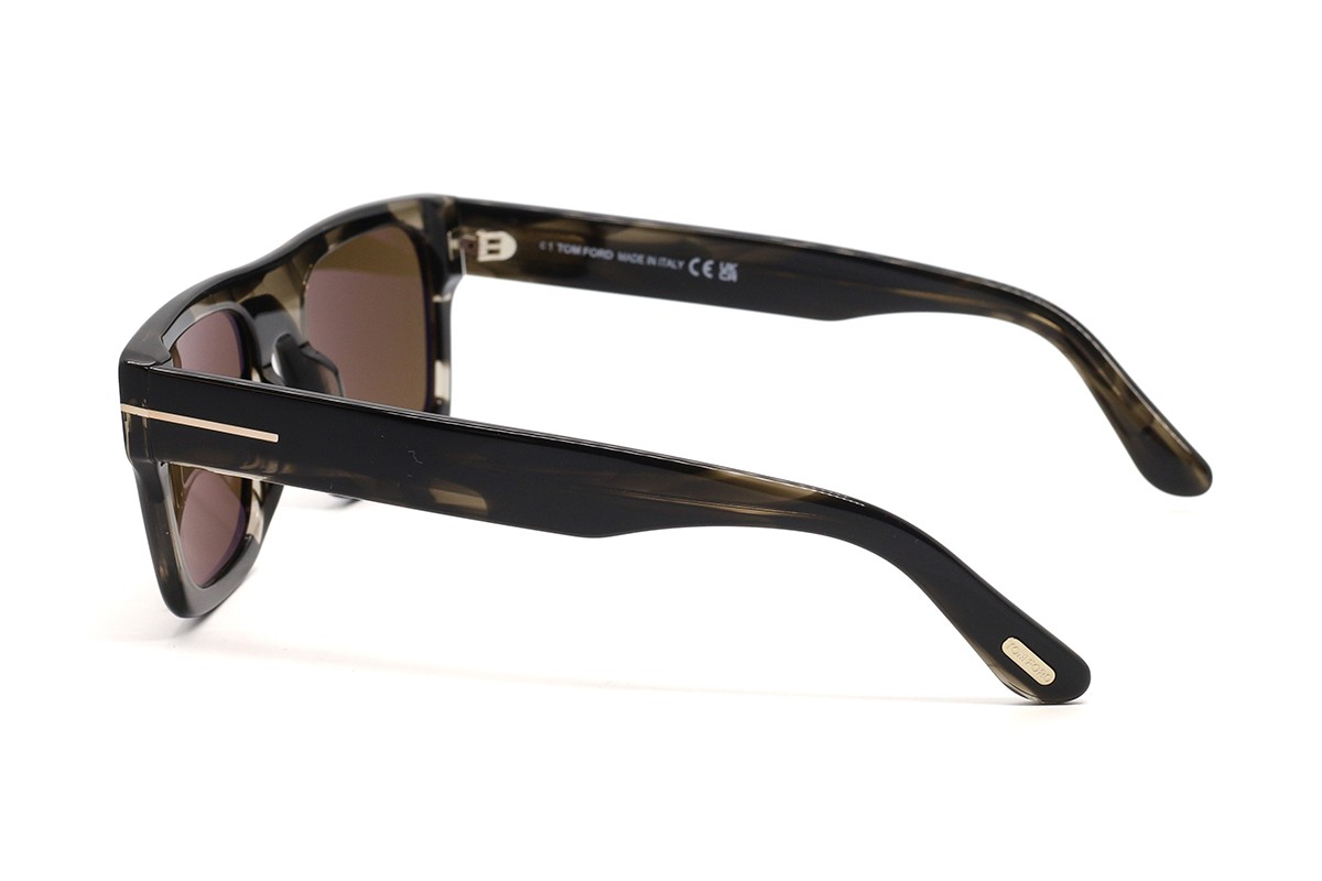 Солнцезащитные очки TOM FORD FT1337 55J 53 Фото №2 - linza.ua