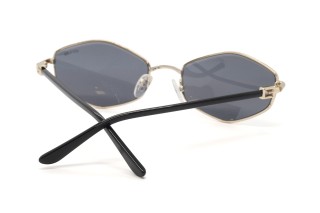 Солнцезащитные очки GUESS GU00289 32A 56 Фото №4 - linza.ua