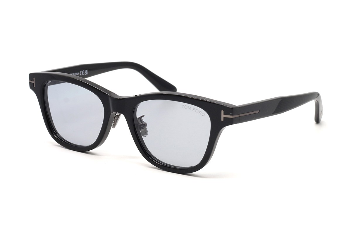Солнцезащитные очки TOM FORD FT1353-D-N 01A 52 Фото №1 - linza.ua
