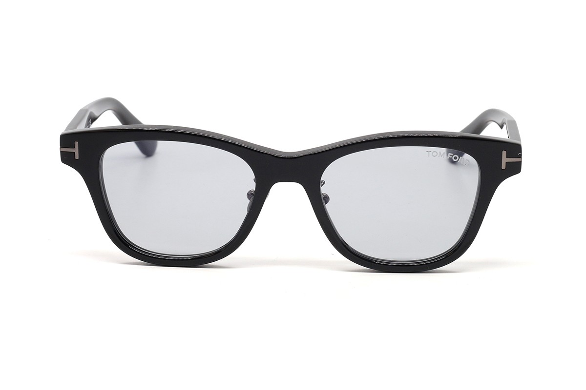 Солнцезащитные очки TOM FORD FT1353-D-N 01A 52 Фото №3 - linza.ua