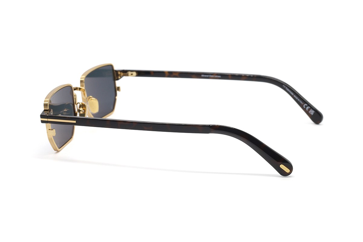 Сонцезахисні окуляри TOM FORD FT1360 30A 51 Фото №2 - linza.ua