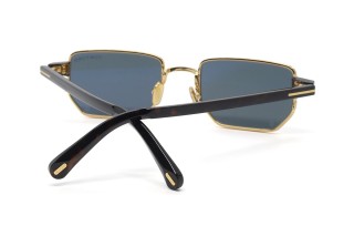 Сонцезахисні окуляри TOM FORD FT1360 30A 51 Фото №3 - linza.ua