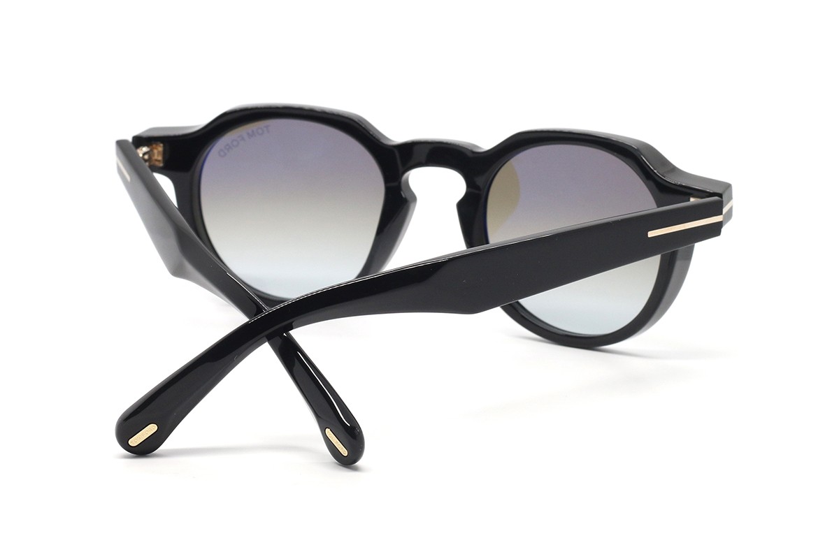 Сонцезахисні окуляри TOM FORD FT1358 01K 49 Фото №3 - linza.ua