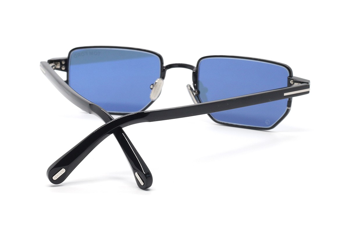 Сонцезахисні окуляри TOM FORD FT1360 01V 51 Фото №3 - linza.ua