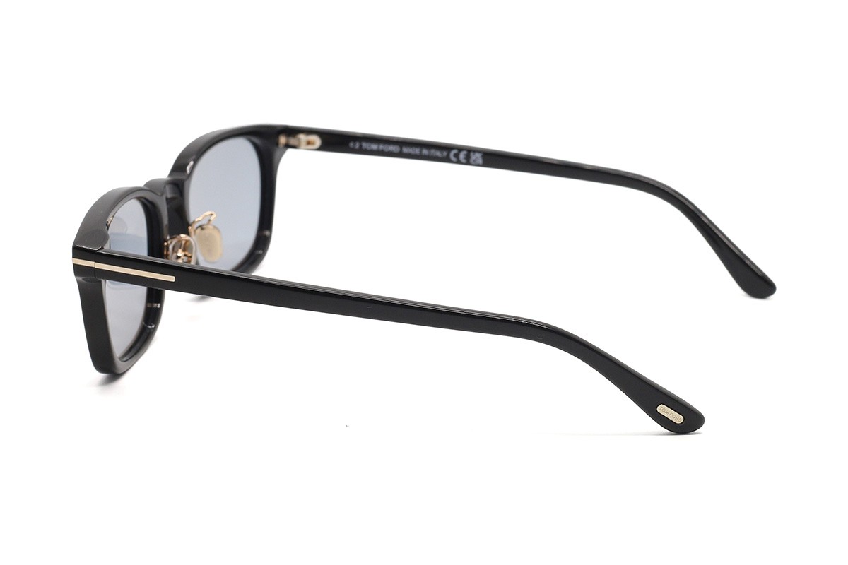 Солнцезащитные очки TOM FORD FT1350-D 01A 53 Фото №3 - linza.ua