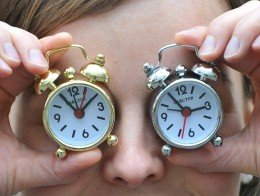 Можно ли спать в контактных линзах?