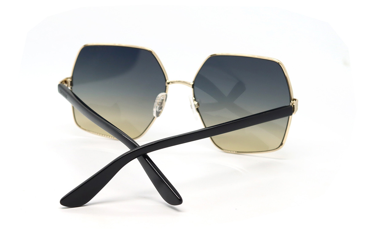 Солнцезащитные очки GUESS GU7881-H 05B 58 Фото №4 - linza.ua