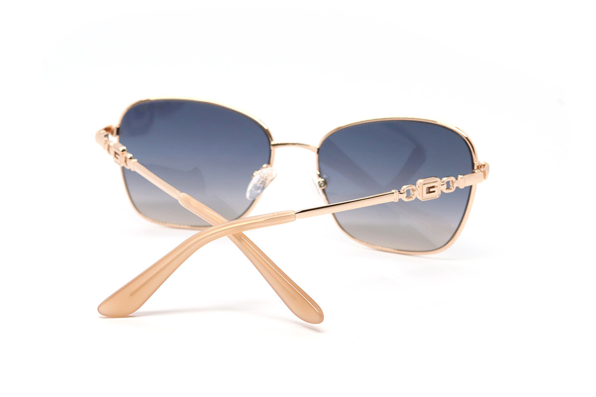 Солнцезащитные очки GUESS GU7884 28W 57 Фото №3 - linza.ua