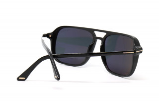 Сонцезахисні окуляри TOM FORD FT0910 01A 59 Фото №7 - linza.ua